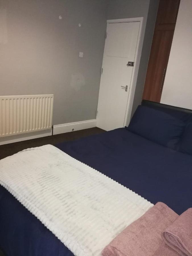 Double Ensuite Room In The Heart Of Preston Centre Престън Екстериор снимка