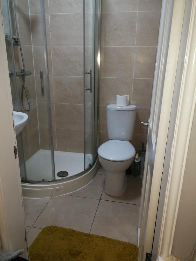 Double Ensuite Room In The Heart Of Preston Centre Престън Екстериор снимка