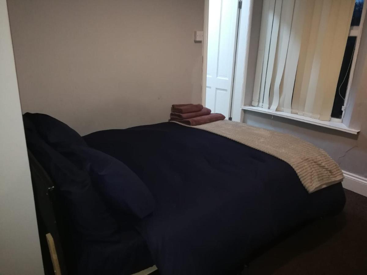 Double Ensuite Room In The Heart Of Preston Centre Престън Екстериор снимка